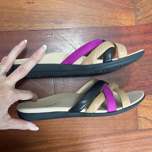 Vionic Dava Leather Sandals Size 7 Flats Strappy Summer Black Tan Purple - Picture 7 of 11
